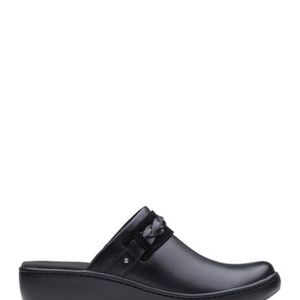 clarks women's delana abbey clog